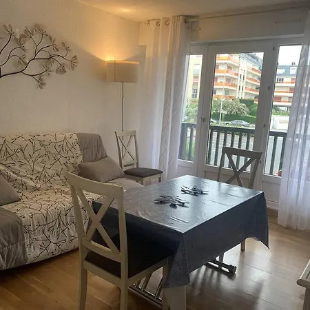 Apartamento Lumineux A 50m De La De Cabourg, Balcon, Parking Gratuit, 4 Pers. Cabourg