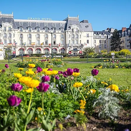 Lumineux à 50m De La De Cabourg, Balcon, Parking Gratuit, 4 Pers. - Fr-1-465-119 *