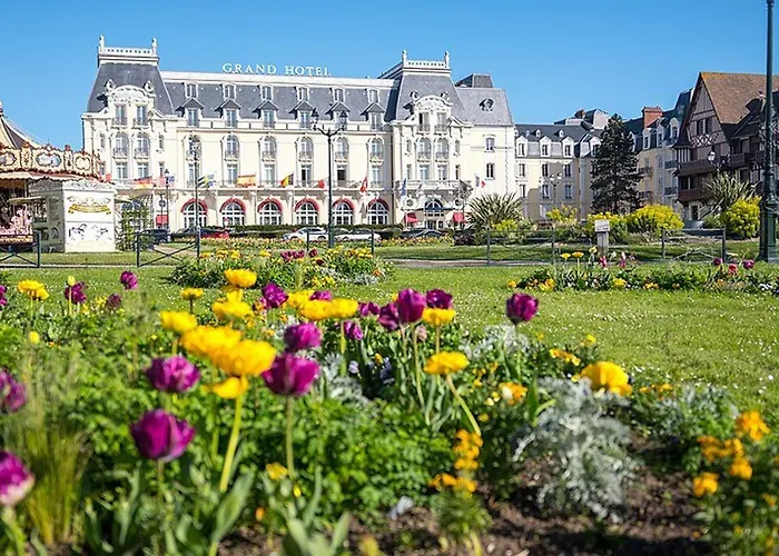 Lumineux A 50m De La De Cabourg, Balcon, Parking Gratuit, 4 Pers. - Fr-1-465-119 *